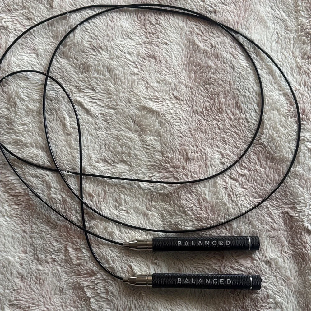 Black Jump Rope - Picture 1 of 2